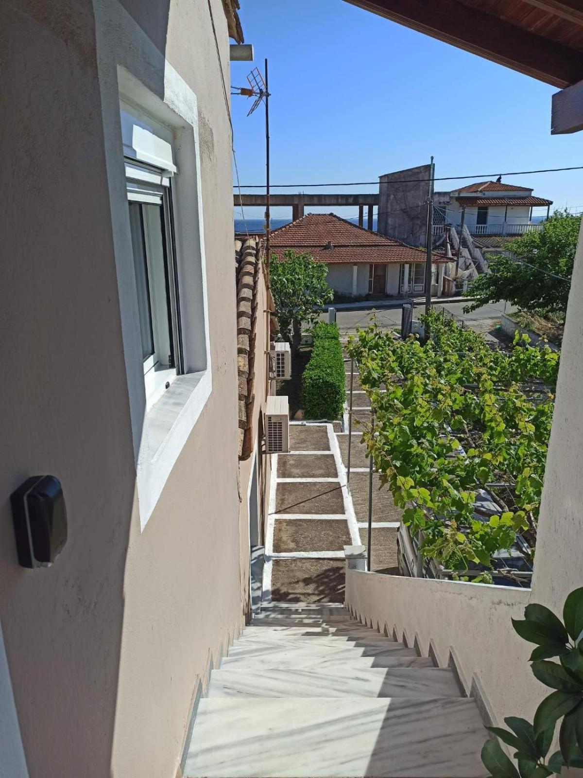 Christodoulos Country house